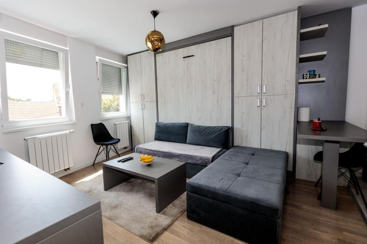 Apartman Skver Tuzla Eksteriør billede