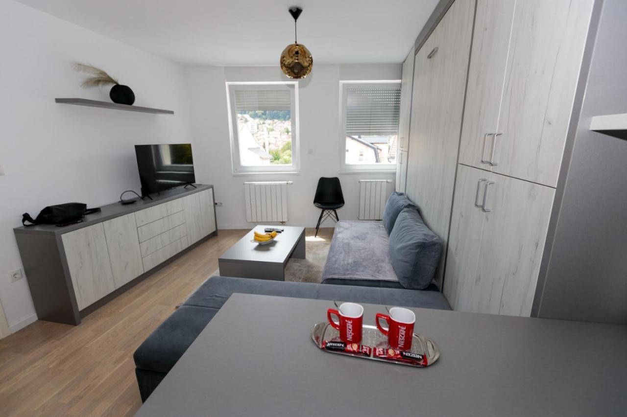 Apartman Skver Tuzla Eksteriør billede